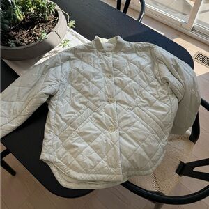 NWOT Aritzia Puffer Coat Size Small